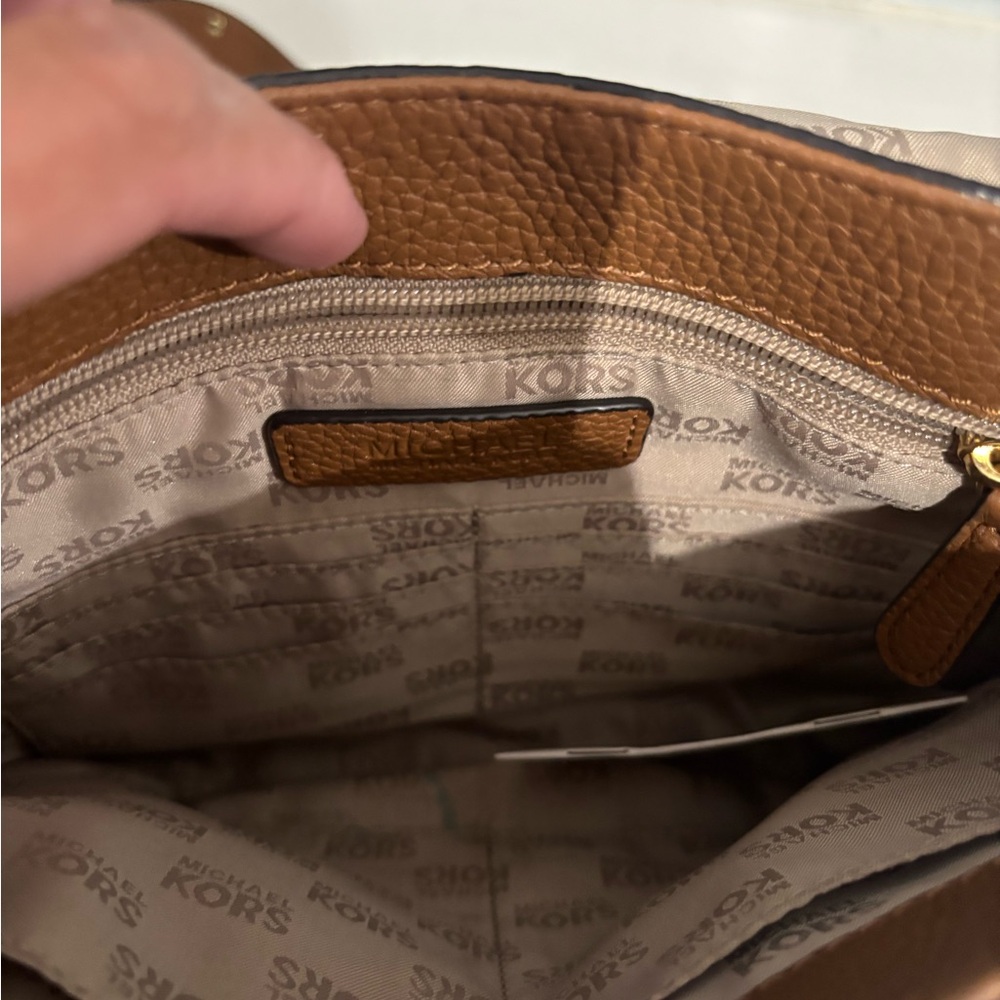 Michael Kors Tan Crossbody Bag with Gold Accents - Picture 7 of 8